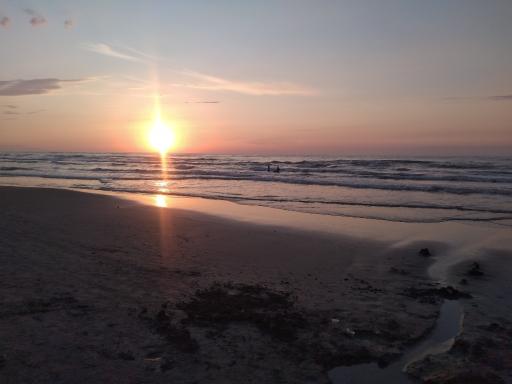 عکس ساحل رستم رود