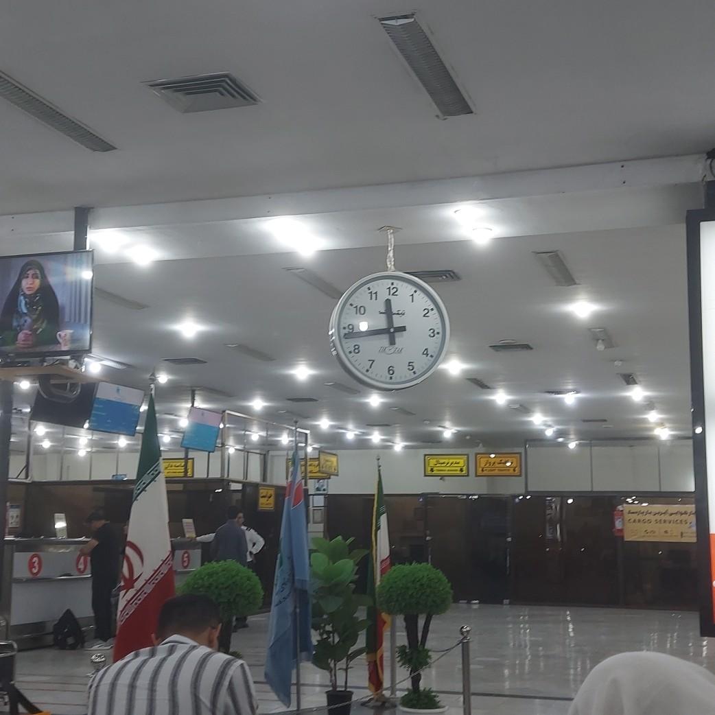 عکس سالن پروازهای داخلی فرودگاه دزفول