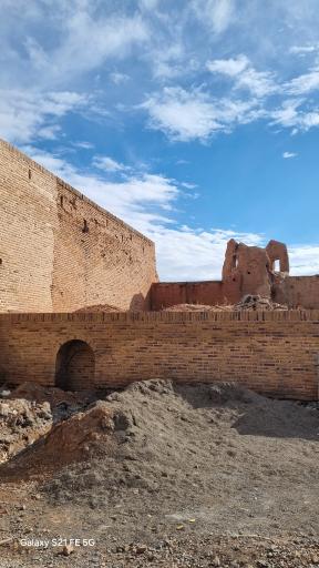 عکس کاروانسرای اسحاق خانی