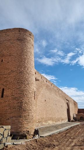 عکس کاروانسرای اسحاق خانی