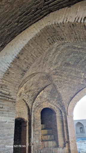 عکس کاروانسرای اسحاق خانی