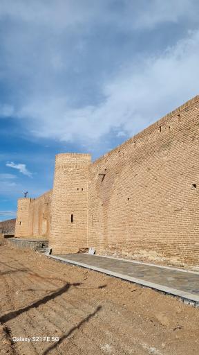 عکس کاروانسرای اسحاق خانی