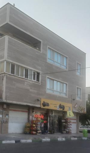 عکس بهار مارکت