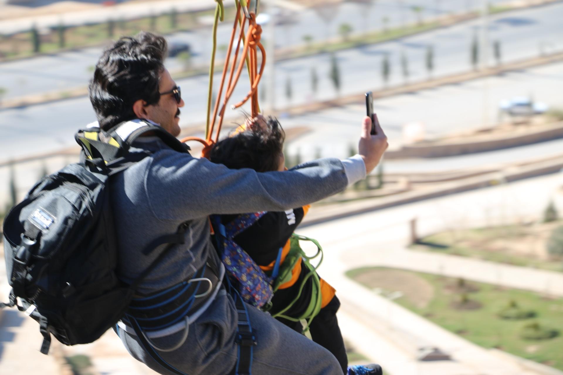 عکس زیپ لاین سایه