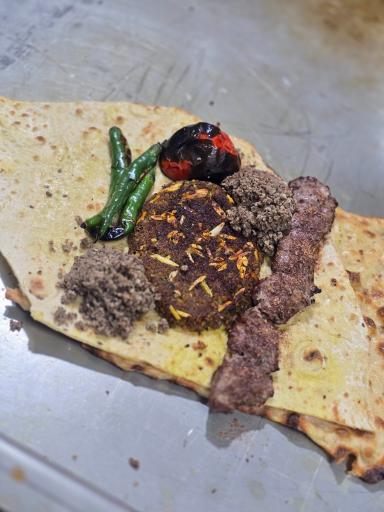عکس کباب و بریانی بختیاری