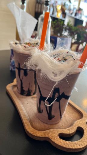 عکس کافه میلان