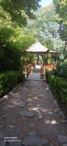 عکس بازار مرکزی گل و گیاه شهرداری اصفهان (همدانیان)