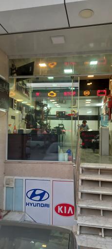 عکس خدمات برق خودروی حمید