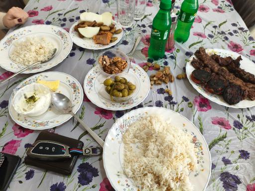 عکس رستوران ترنگ طلایی