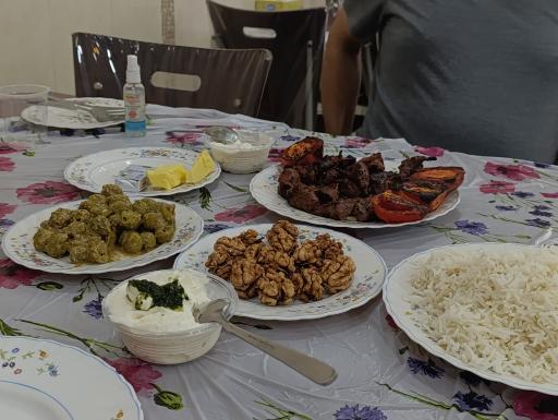 عکس رستوران ترنگ طلایی