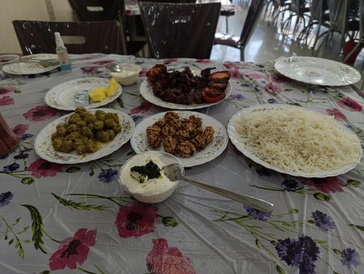 عکس رستوران ترنگ طلایی