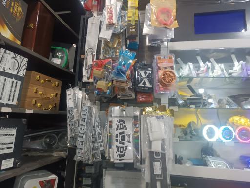 عکس فروشگاه تزیینات سیستم حرفه ای ها