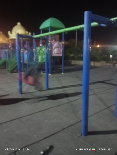 عکس زمین بازی کودکان 