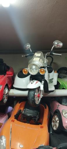 عکس تعمیرات ماشین شارژی و موتور برقی