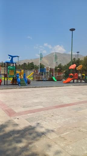 عکس زمین بازی کودکان پارک پرواز 
