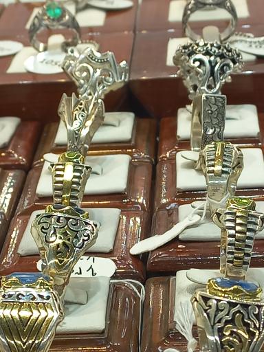 عکس سنگ‌های معدنی مهدیزادگان حسینی