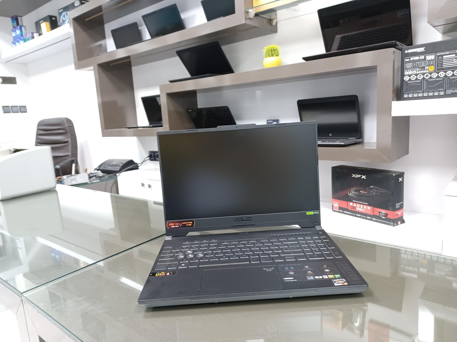 عکس کامپیوتر دیجی بایت