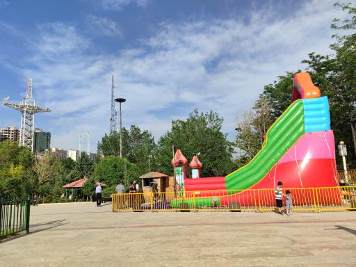 عکس زمین بازی کودکان پارک پرواز 