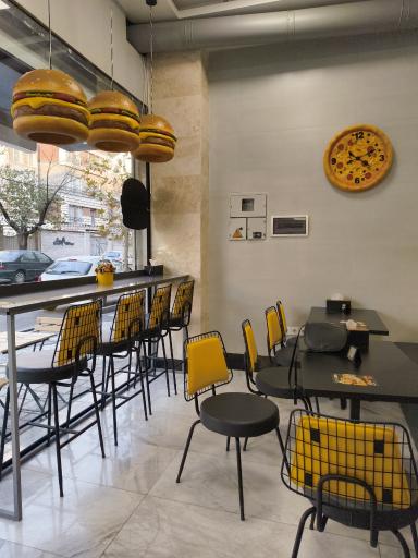 عکس فست فود اِولین شعبه هفت حوض