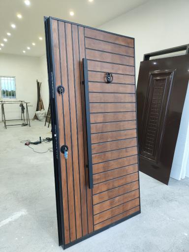 عکس کارگاه تولید درب رهام