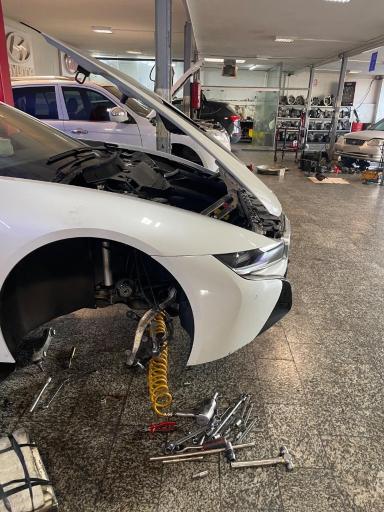 عکس تعمیرگاه موشیخ