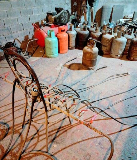 عکس توزیع گازمجید