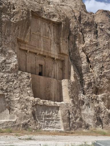 عکس آرامگاه اردشیر اول