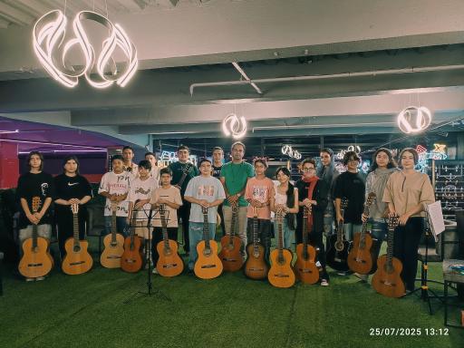 موسیقی هنرکده گیتاریست