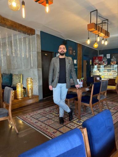 عکس کافی شاپ شکلات