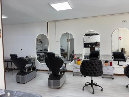 عکس سالن زیبایی آی ناز