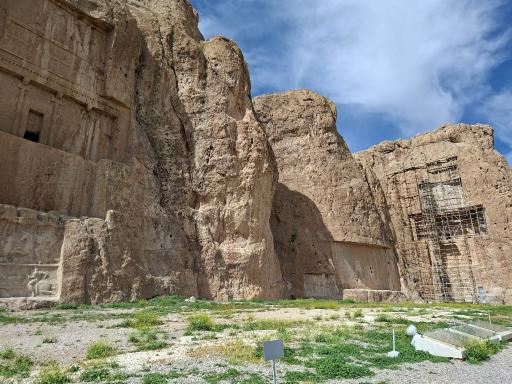 عکس آرامگاه اردشیر اول