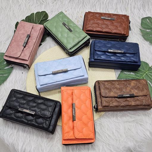 عکس کیف و کفش برلین