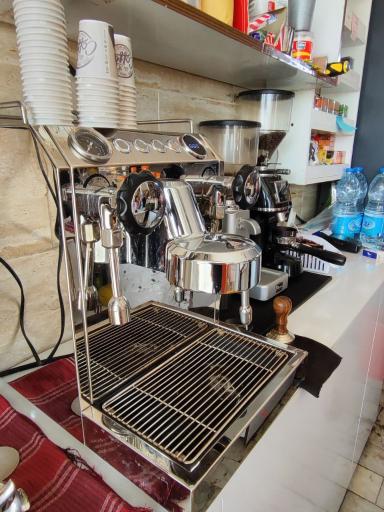 عکس لبنیات بستنی برکت 