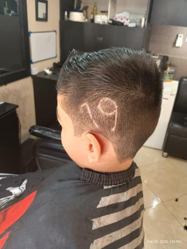 عکس آرایشگاه امیر