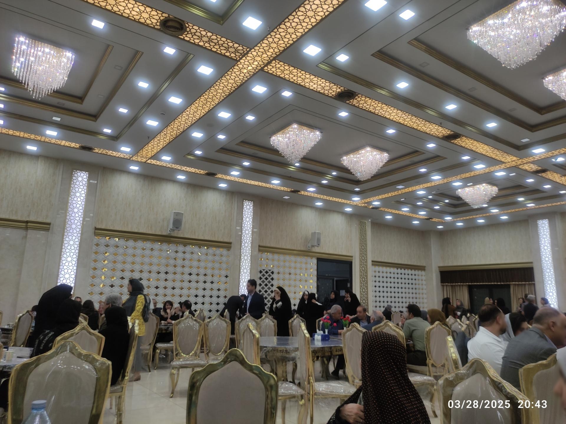 عکس رستوران گل نرگس