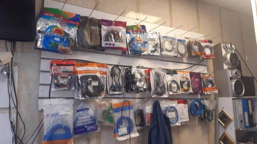 عکس دوربین مداربسته  دزدگیر ایمن سازان تعمیرات