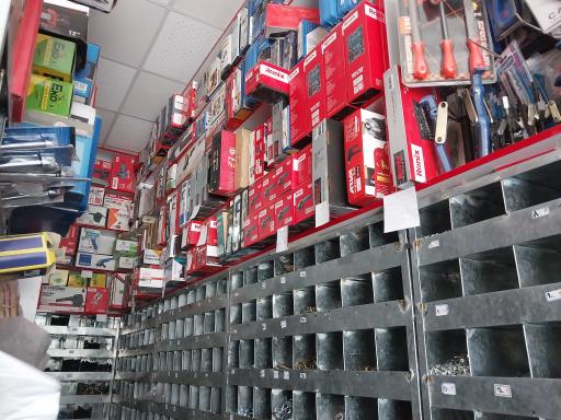 فروشگاه ابزار و یراق نصر