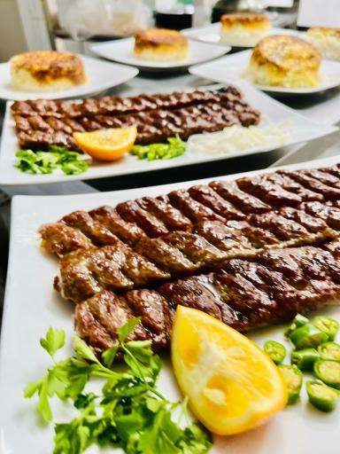 عکس کافه رستوران کشتی سفید