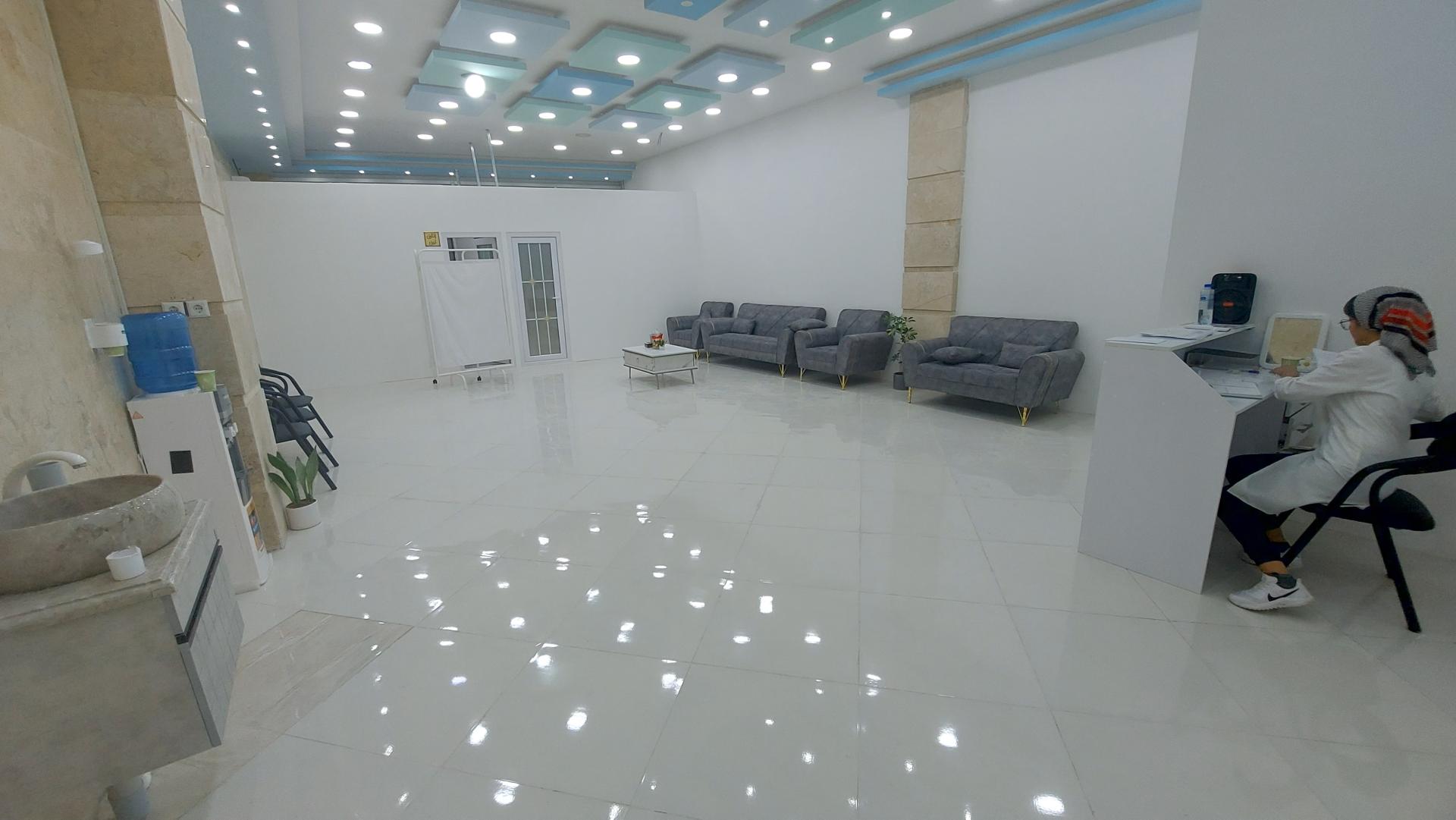 عکس مطب زیبایی دکتر عاطفه آقایی پوست و مو و لیزر