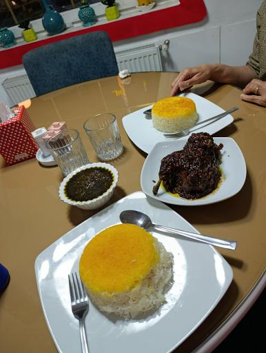 عکس کافه رستوران کشتی سفید