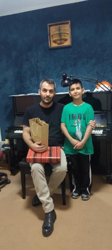 عکس آکادمی موسیقی برزگر
