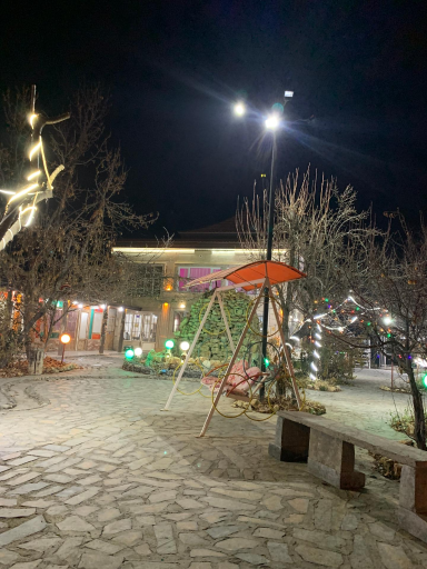 عکس باغ رستوران خاتون