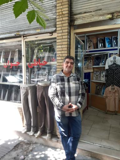 عکس خیاطی جوان