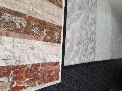 عکس فروشگاه کاغذدیواری و رنگ احمدی