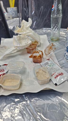 عکس فست فود دایی جون