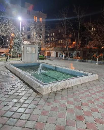 عکس میدان 16