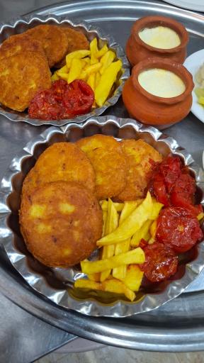 رستوران دیزی سرای ارجمند بانو