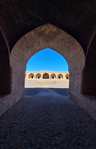 عکس کاروانسرای نیستانک
