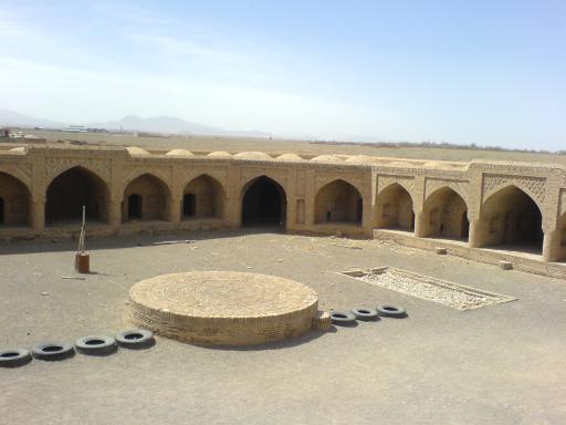 عکس کاروانسرای نیستانک