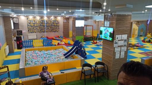 عکس خانه بازی کودک مینیون